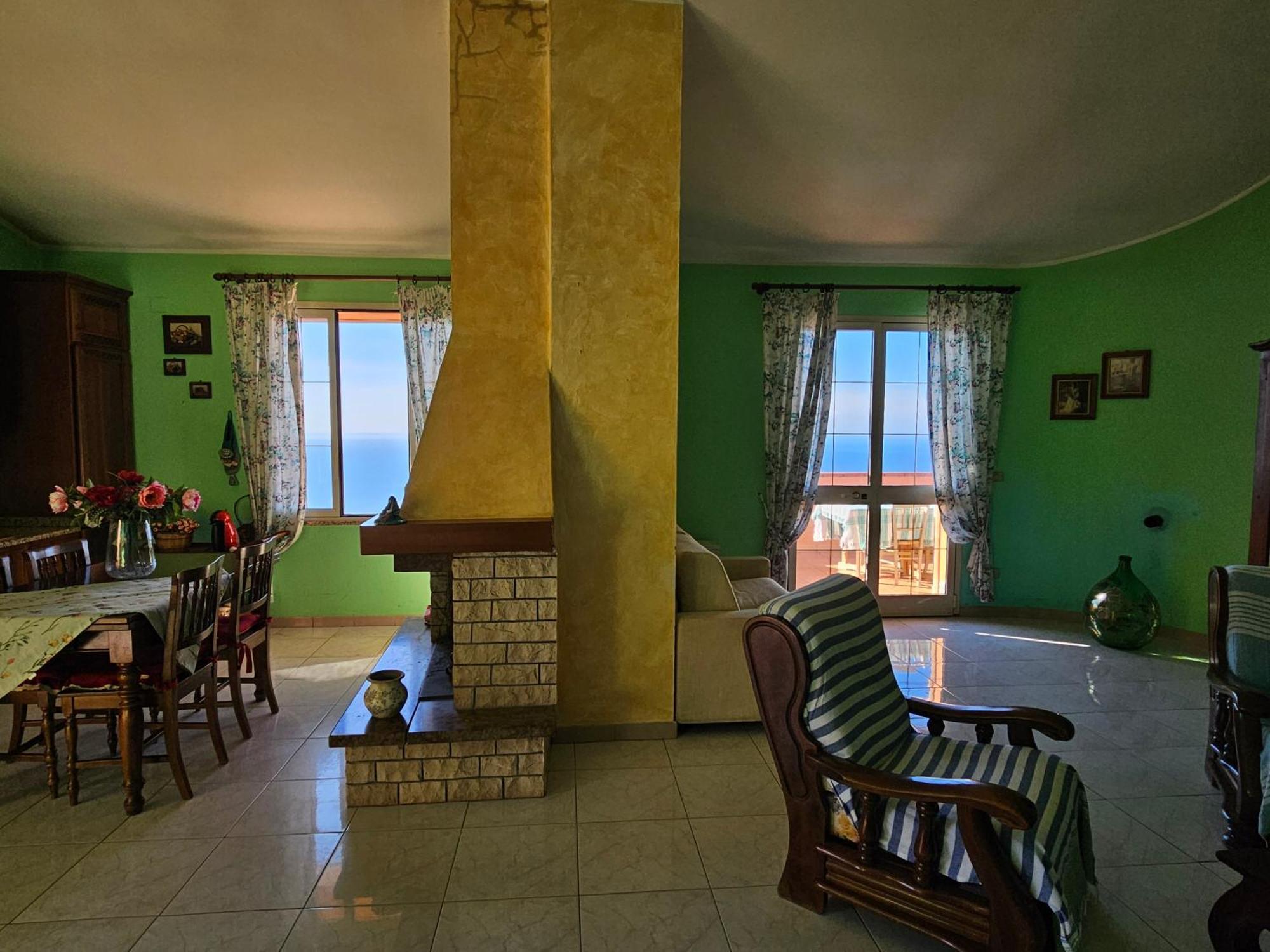 Casa Con Magnifica Vista Mare *
